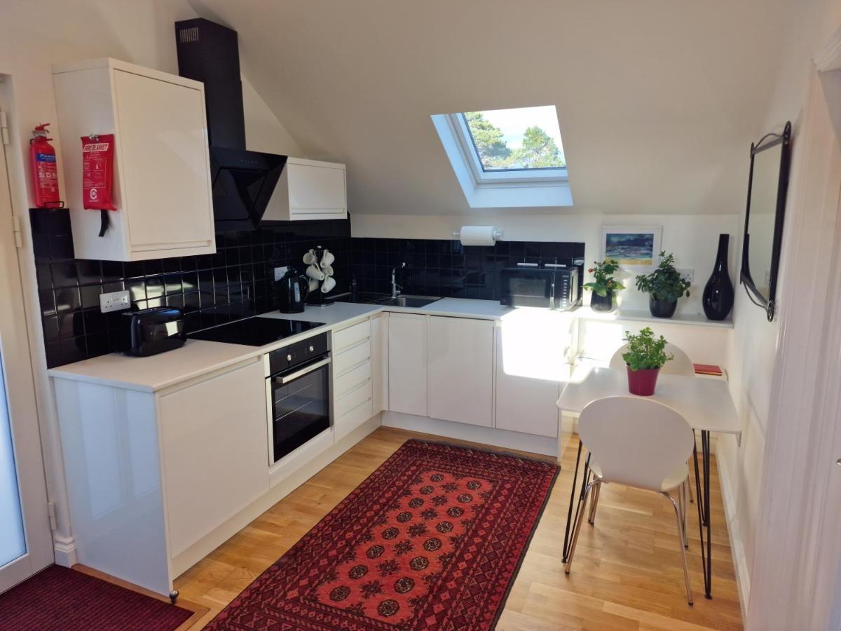 Blue Hills Luxury Apartment, Bay Front With Parking Falmouth Buitenkant foto