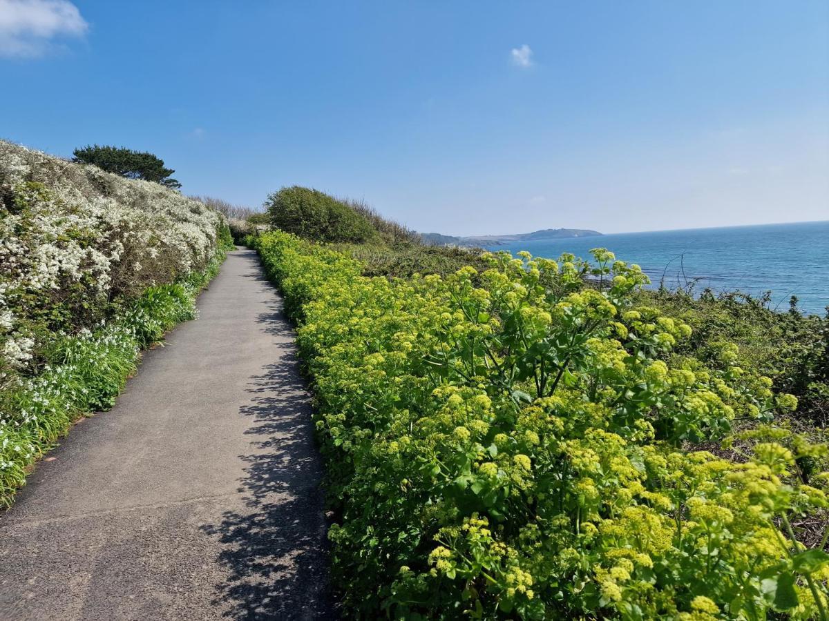 Blue Hills Luxury Apartment, Bay Front With Parking Falmouth Buitenkant foto
