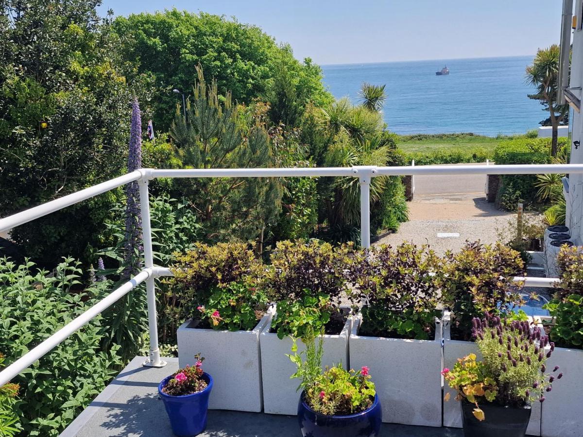 Blue Hills Luxury Apartment, Bay Front With Parking Falmouth Buitenkant foto